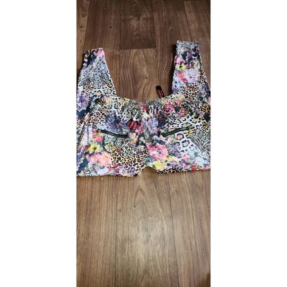 Silver Leggings   - Picture 2 of 4